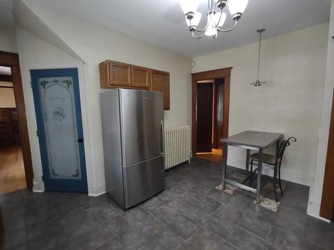 1024 S Maple Ave, Freeport, IL 61032 photo 8