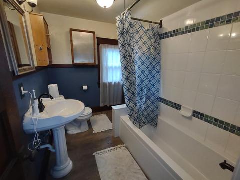 1024 S Maple Ave, Freeport, IL 61032 photo 14