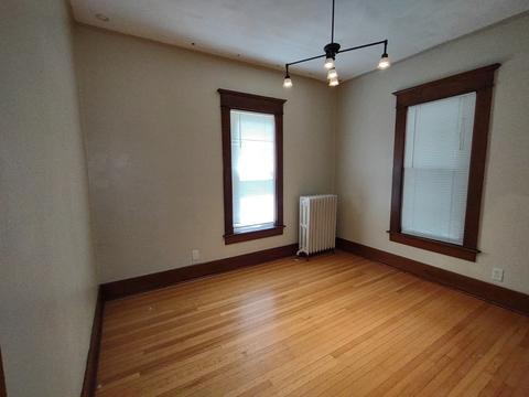 1024 S Maple Ave, Freeport, IL 61032 photo 12