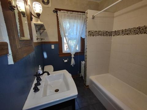 1024 S Maple Ave, Freeport, IL 61032 photo 11