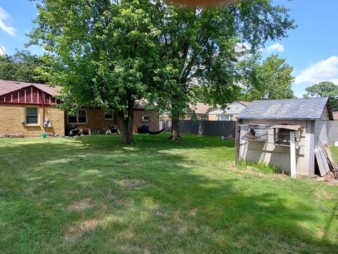 215 S Edison Ave, Elgin, IL 60123 photo 17