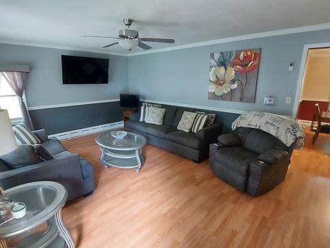 215 S Edison Ave, Elgin, IL 60123 photo 6