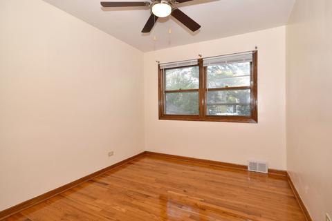 1326 N Eagle St, Naperville, IL 60563 photo 5