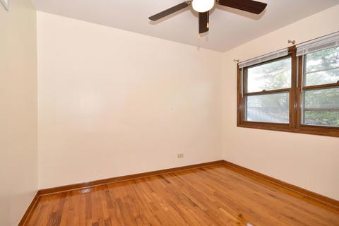 1326 N Eagle St, Naperville, IL 60563 photo 4