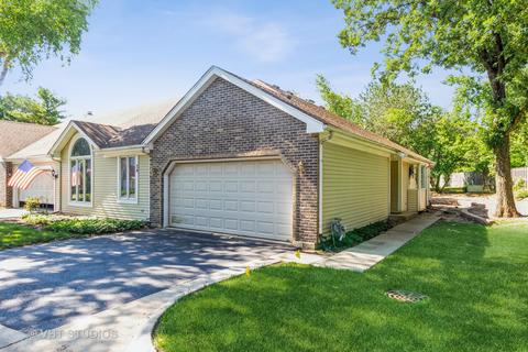 24 White Oak Ln, Elgin, IL 60123 photo 1