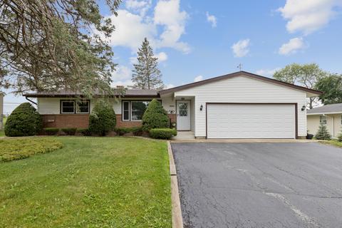 2809 Killarney Dr, Cary, IL 60013 photo 2