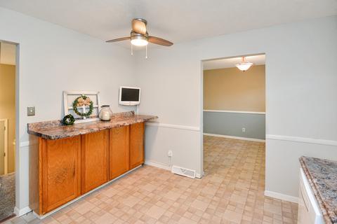 712 Angela Dr, Normal, IL 61761 photo 54