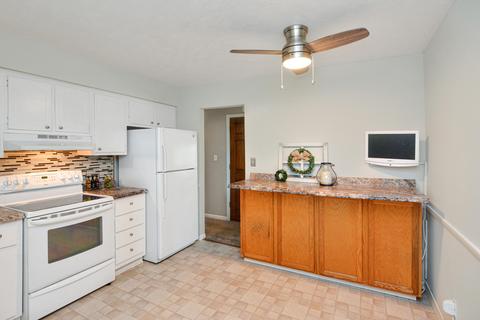 712 Angela Dr, Normal, IL 61761 photo 53