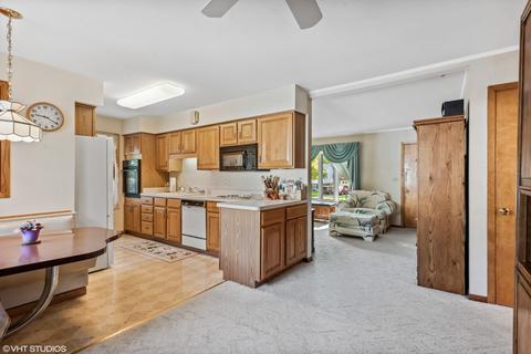 828 Delles Rd, Wheaton, IL 60189 photo 6
