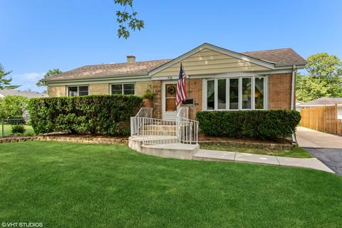 828 Delles Rd, Wheaton, IL 60189 photo 1