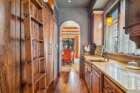 240 Spring Ave, Naperville, IL 60540 photo 9