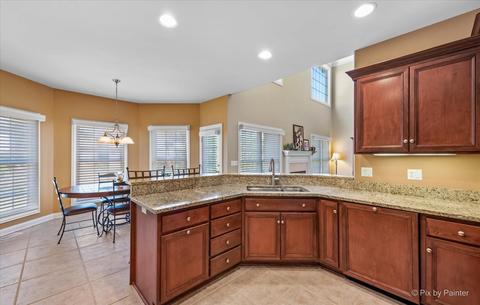 26124 Oakcrest Ln, Plainfield, IL 60585 photo 8