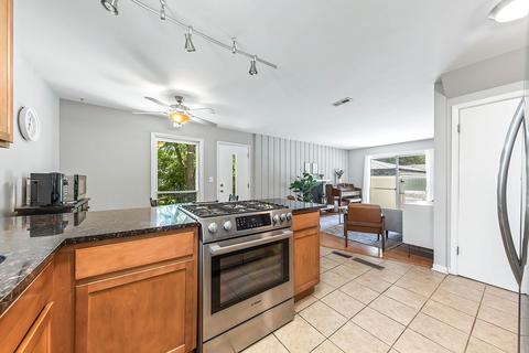 1340 Killdeer Dr, Naperville, IL 60565 photo 8