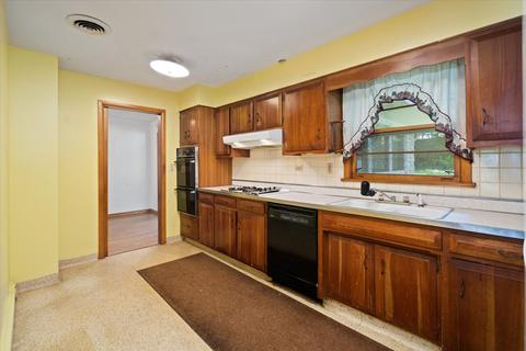 236 Healy St, Elgin, IL 60120 photo 4