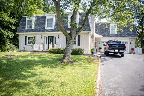 2059 E Maple St, Crete, IL 60417 photo 2