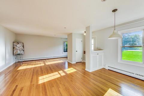 622 Webster Ave, Wheaton, IL 60187 photo 2