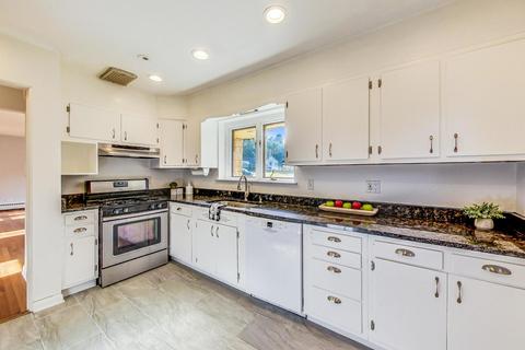 622 Webster Ave, Wheaton, IL 60187 photo 6