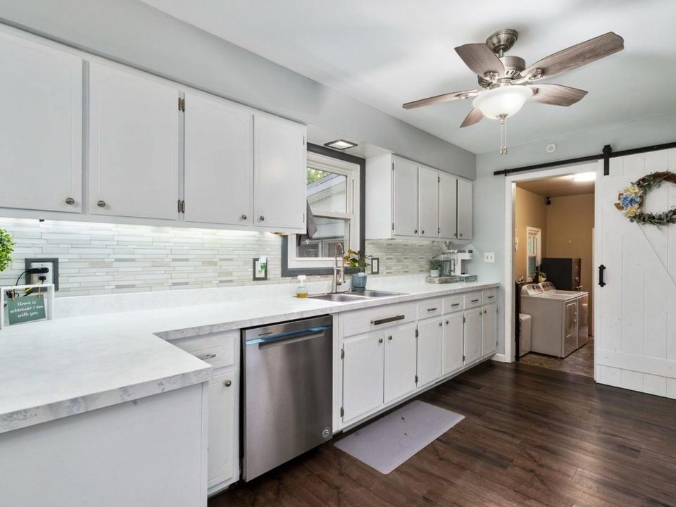  901 N Center St, Braidwood, IL 60408 photo 8