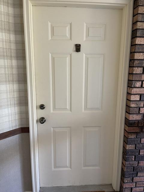 5 Creekside Cir #D, Elgin, IL 60123 photo 3