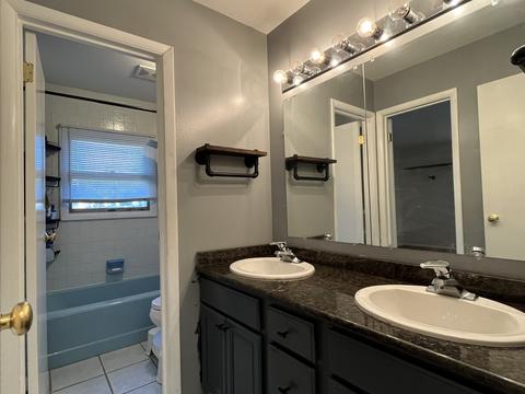 49 Saint Armand Ln, Wheeling, IL 60090 photo 8