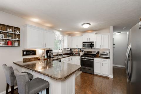 20 Edgewood Ct, Bloomington, IL 61701 photo 7