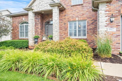 2807 Stevenson Dr, Bloomington, IL 61704 photo 2