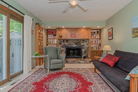 1310 Heritage Rd E, Normal, IL 61761 photo 18