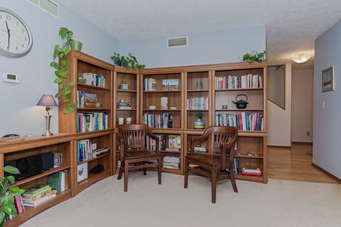 1310 Heritage Rd E, Normal, IL 61761 photo 26