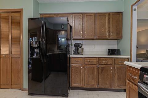 1310 Heritage Rd E, Normal, IL 61761 photo 16