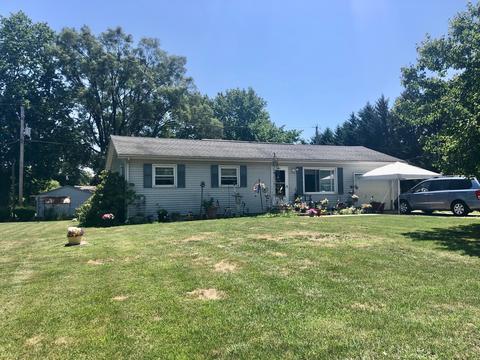 410 Tempa Dr, Sidney, IL 61877 photo 1