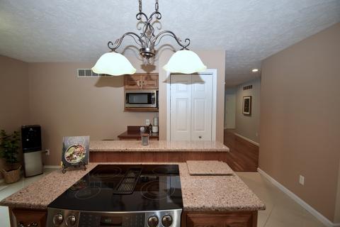 1610 Baumgart Dr, Normal, IL 61761 photo 12
