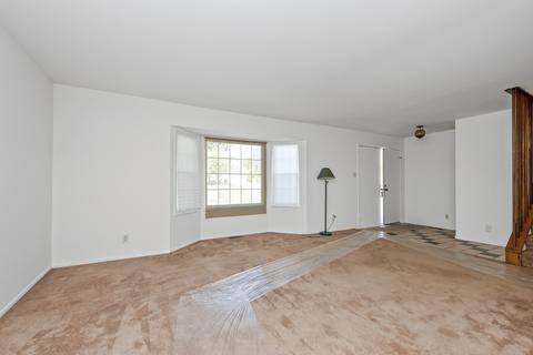 22809 Wentworth Ave, Steger, IL 60475 photo 5