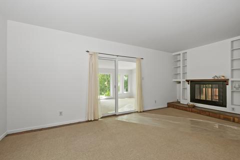 22809 Wentworth Ave, Steger, IL 60475 photo 14
