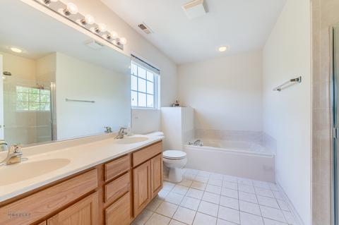 2369 Lundquist Dr, Aurora, IL 60503 photo 15