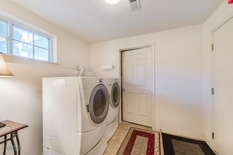 2369 Lundquist Dr, Aurora, IL 60503 photo 12