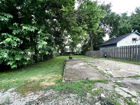 816 E Benton St, Aurora, IL 60505 photo 39