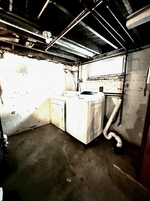 816 E Benton St, Aurora, IL 60505 photo 33
