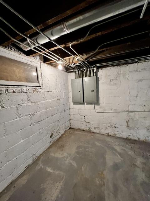 816 E Benton St, Aurora, IL 60505 photo 29