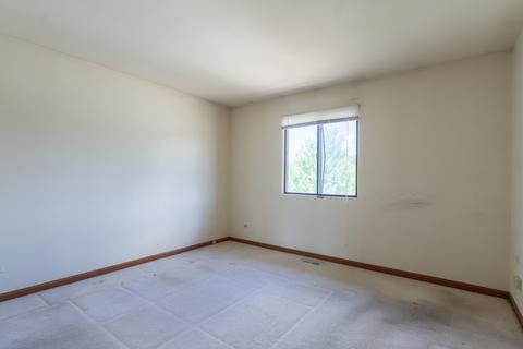 1032 Bent Tree Ct, Elgin, IL 60120 photo 11