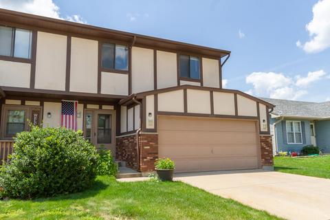 1032 Bent Tree Ct, Elgin, IL 60120 photo 2