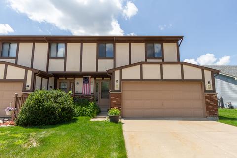 1032 Bent Tree Ct, Elgin, IL 60120 photo 1