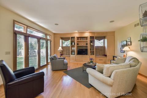 1364 Avalon Ct, Wheaton, IL 60189 photo 10