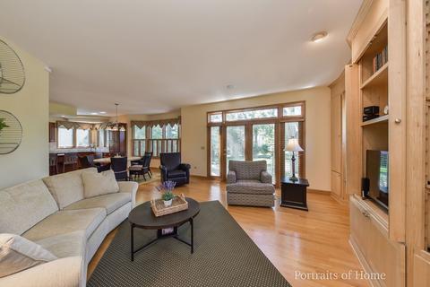 1364 Avalon Ct, Wheaton, IL 60189 photo 11