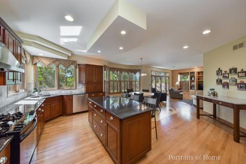 1364 Avalon Ct, Wheaton, IL 60189 photo 8