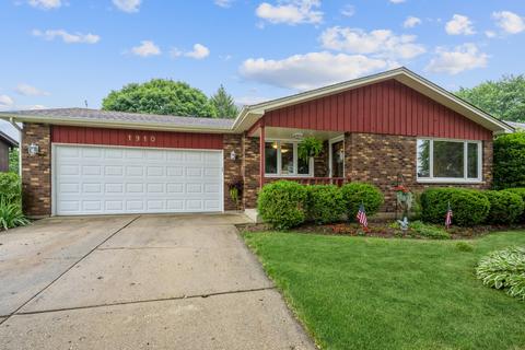 1910 Monday Dr, Elgin, IL 60123 photo 1