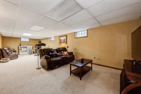 1910 Monday Dr, Elgin, IL 60123 photo 15