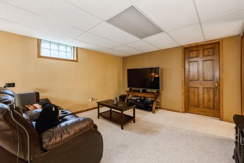 1910 Monday Dr, Elgin, IL 60123 photo 16