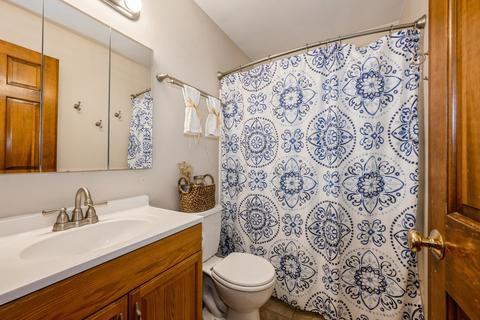 1910 Monday Dr, Elgin, IL 60123 photo 12