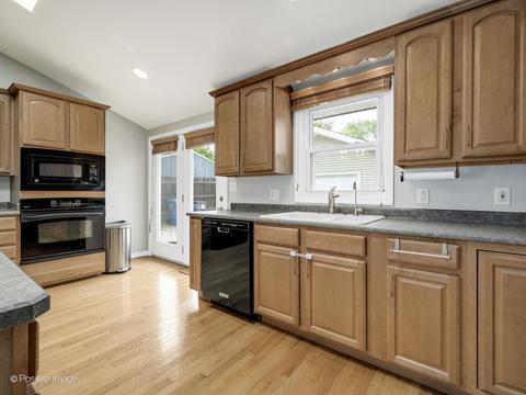 621 W Wrightwood Ave, Addison, IL 60101 photo 11