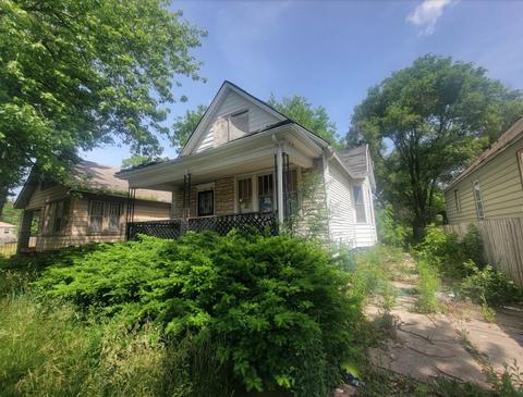 32 E 102nd Pl, Chicago, IL 60628 photo 1